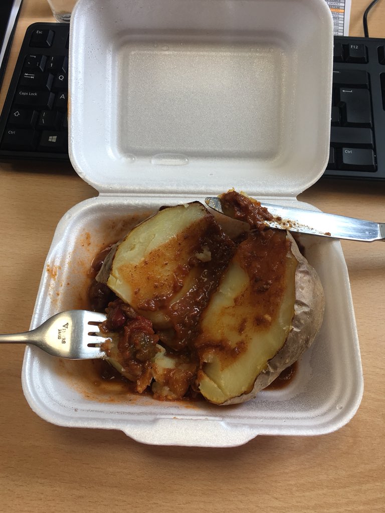 theannafisher's tweet photo. @Morrisons £2 for this? Not even a spoonful of chilli?? Not impressed.. and shown the Morrisons basics can the chilli came from too? #stillhungry #frilunchfailure #morrisons https://t.co/1XJYX7aCv7