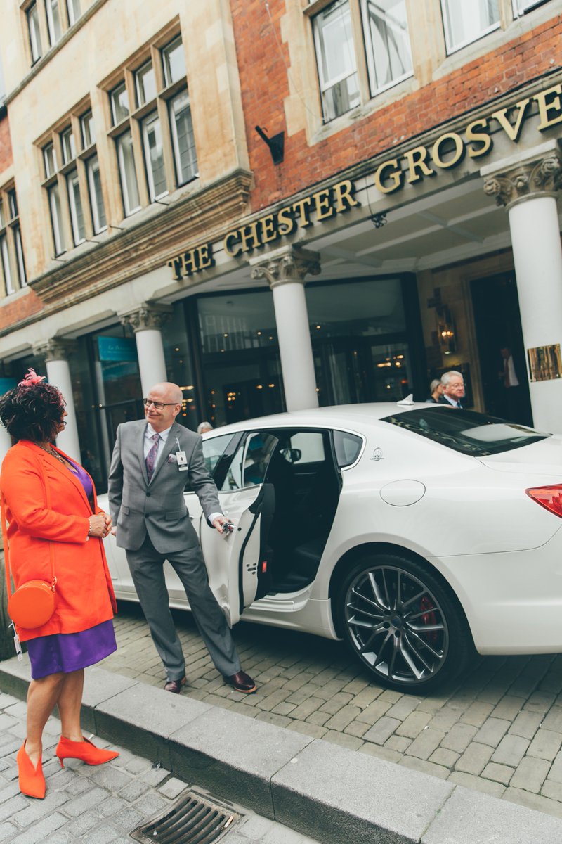 ChesterRaces's tweet image. Winners of our #ThisIsStyle competition in association with @McArthurGlenUK #CheshireOaks make their way to #ChesterRaces from @TheGrosvenor in style with @hromaserati #BoodlesMayFest