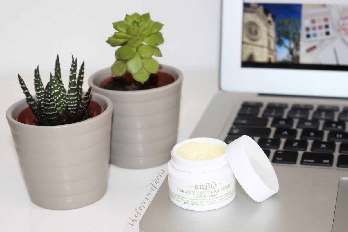 SheLovesAutumn's tweet photo. Nuova review sul blog! Questa volta vi parlo del Creamy Eye Treatment di #Kiehls, una crema per contorno occhi super idratante, anche grazie all'olio di Avocado 🥑 https://t.co/TJBxcvCN4C #beautyblogger #blogger #skincare https://t.co/28h6JobYEK