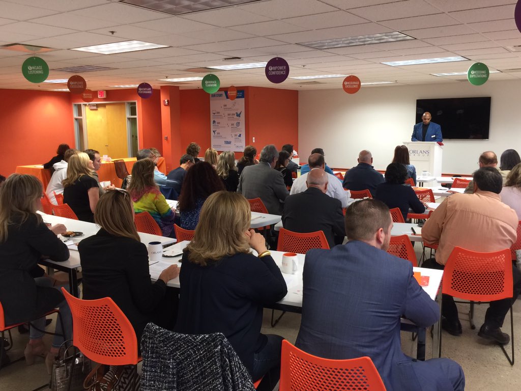 atopouzian's tweet photo. I spy with my little eye -- @premiersolution @MercBank @LinchpinLawfirm @DoerenMayhew @lorijovest @msb_mi @eTitleAgency @AlexScharg @MeierSandler @MarkGelbman and many more! @TroyChamberMI @SheilaDenstaedt #BusinessDevelopmentGroup #TrainingDays https://t.co/Pba0XpKJO6