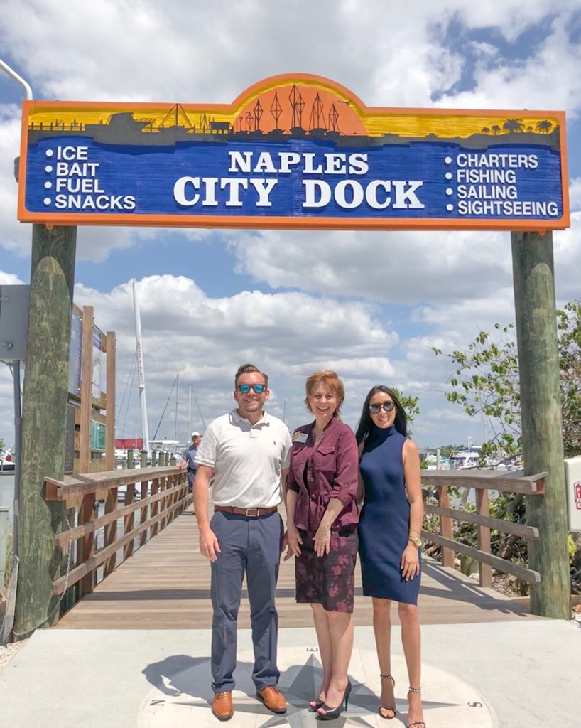staysocialpr's tweet photo. 🌴#FBF to shooting a #FacebookLive with #naplesjuniorchamber and #CharityForChange for the 42and annual dock canoe races! Watch the video on https://t.co/5HZetgQHR1 - See you tomorrow at Naples City Dock at 9am! https://t.co/HAMNQc7C1T
