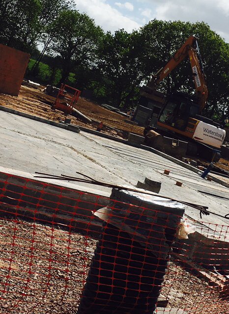 WaterstoneUK's tweet photo. Great progress with first foundation pulled at Llanishen #uskfield #builtforlife https://t.co/59HmvyteQn