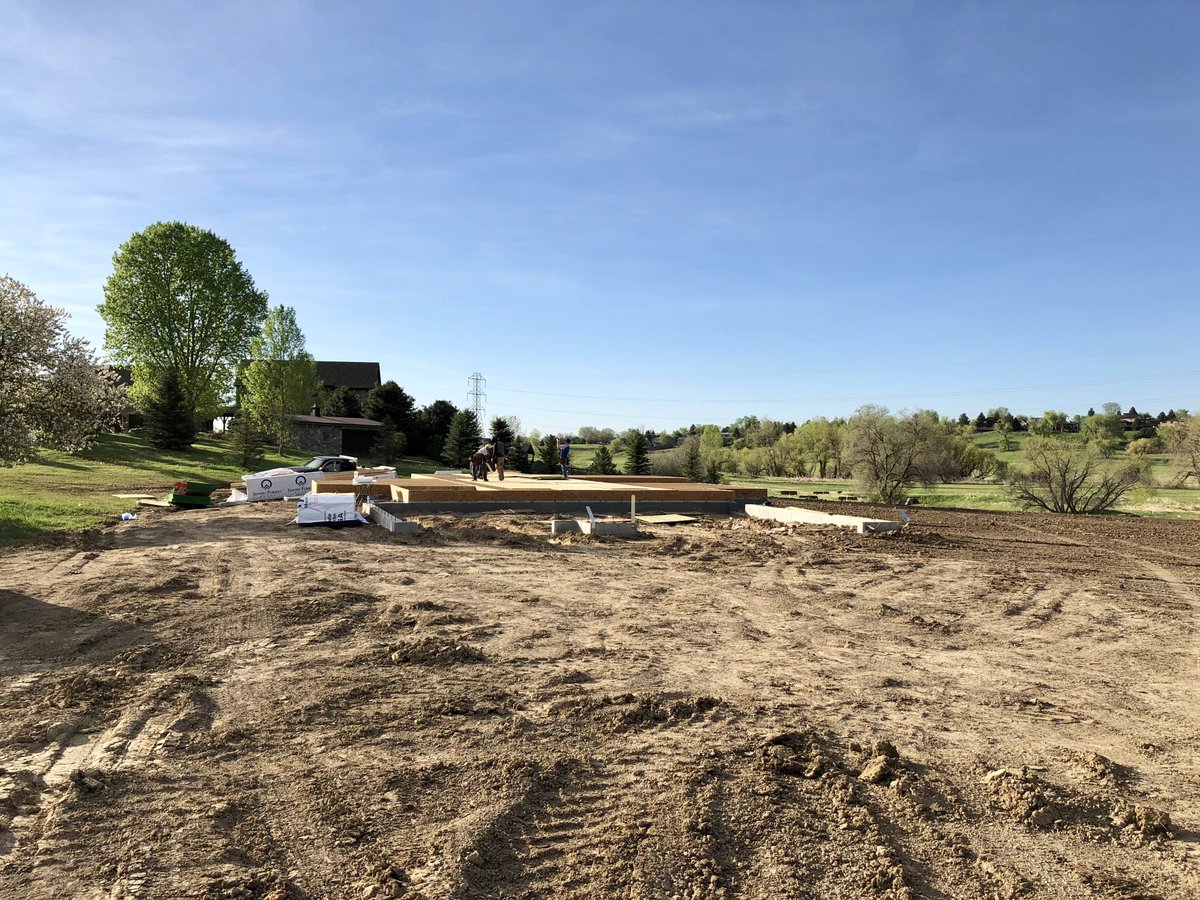 RevolveBuilt's tweet photo. Grading complete, first floor framing finished, ready to set some walls #revolve #revolvebuilt #revolvedesignbuild #designbuild #customhome #newbuild #farmhouse #modernfarmhouse https://t.co/A0mgeraBhe
