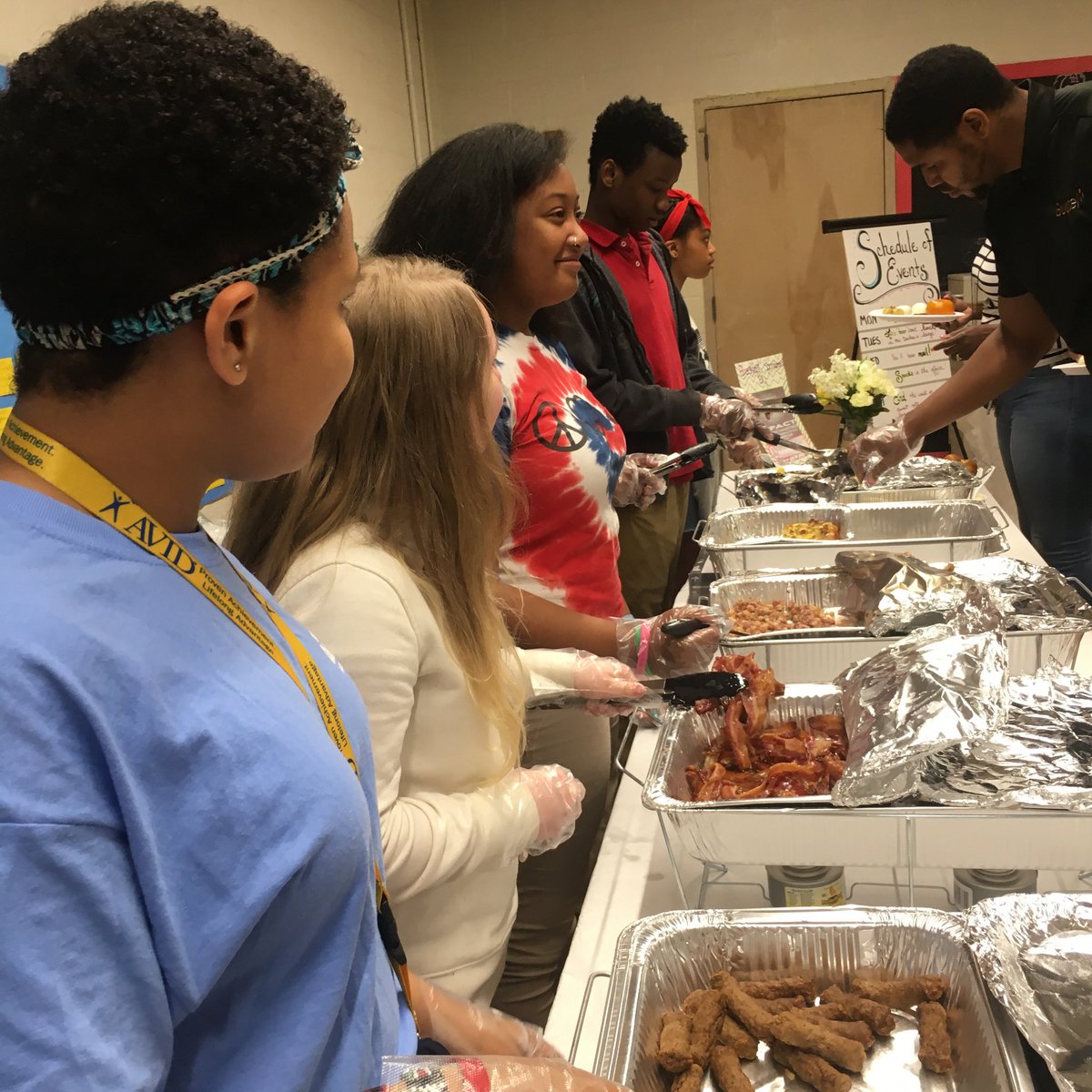 MacArthurAACPS's tweet photo. A Friday morning breakfast is a great way to cap off TEACHER APPRECIATION WEEK! Thank you PTSA and Impact Student Miniseries Odenton Church of God. https://t.co/wv9Pip0tLb