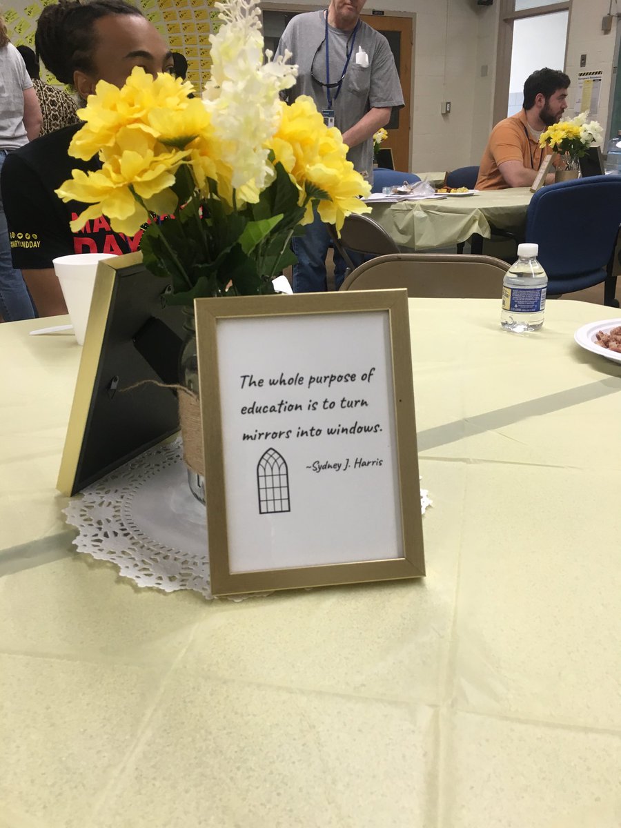 MacArthurAACPS's tweet photo. A Friday morning breakfast is a great way to cap off TEACHER APPRECIATION WEEK! Thank you PTSA and Impact Student Miniseries Odenton Church of God. https://t.co/xB3fLYLsz9