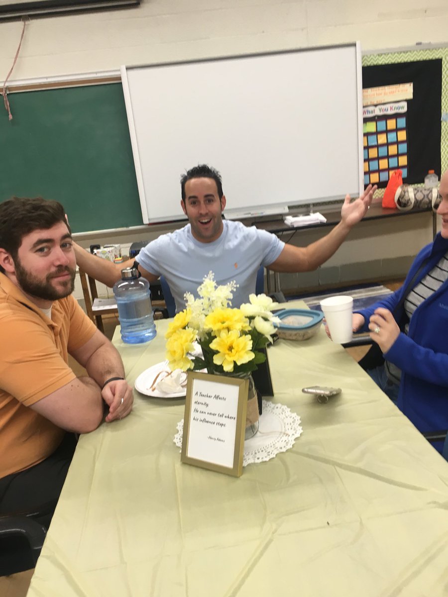 MacArthurAACPS's tweet photo. A Friday morning breakfast is a great way to cap off TEACHER APPRECIATION WEEK! Thank you PTSA and Impact Student Miniseries Odenton Church of God. https://t.co/9bhNvWfjOL