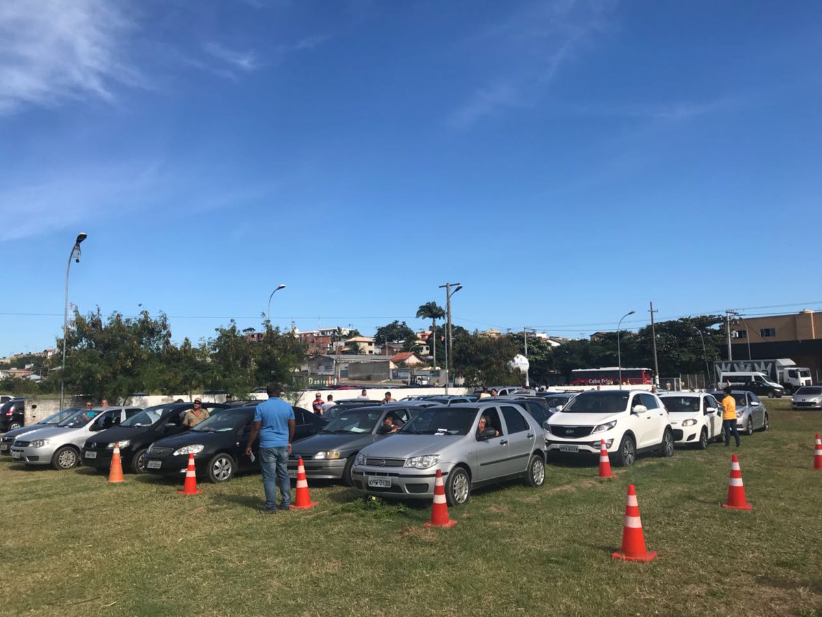DetranRJ's tweet photo. Atenção, pessoal! O #DetranPresente está em Cabo Frio nesta sexta (11). A vistoria do seu carro pode ser feita sem agendamento, no ginásio poliesportivo Vivaldo Barreto, no Jardim Esperança, das 9h às 16h. É só chegar por lá com a documentação! https://t.co/dzRmkjr1aV