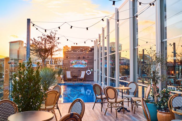 AtlasEC1's tweet image. With rooftop pools &amp;amp; world-renowned sushi delivered straight to your room, #Shoreditch has a luxurious offering of posh hotels. Check out some of our favourites right outside @AtlasEC1’s doors: bit.ly/2vPVX2G @nobushoreditch @citizenM @TheCurtainLDN