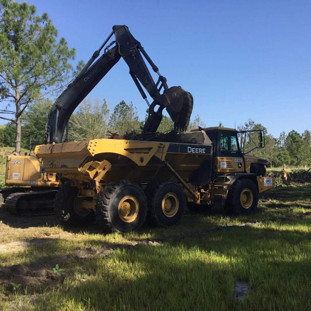 COMANCO's tweet photo. @COMANCO Starts #Stormwater #Ditch Improvement in North Central #Florida
SAFETY ★ QUALITY ★ SERVICE
#TreeClearing #Grubbing #Dewatering #Demucking #Fabriform
https://t.co/WBVfYuwqUq https://t.co/1iC971gc7x