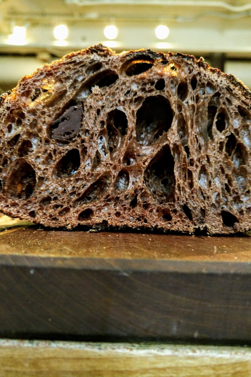 fornocultura's tweet photo. Our bitter filone #cacao #cioccolato #mosto #uva #grapemust #chocolate #lievitomadre #naturally #leavened #sourdough #pane #pugliese #bread #fornocultura #teambread #nightbake #artisan #baking We make your #carbohydrates #essential @edibletorontomagazine The #fermentation issue https://t.co/r5xOVykvhe