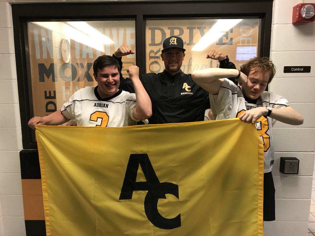 @AdrianBulldogs S/O to our friends @ACSOCUS 🐾 as they compete today in Special Olympics 👊🏼💪🏽🥇 #bulldogproud #bulldogstrong #championbloodline #breedingchampions #winning