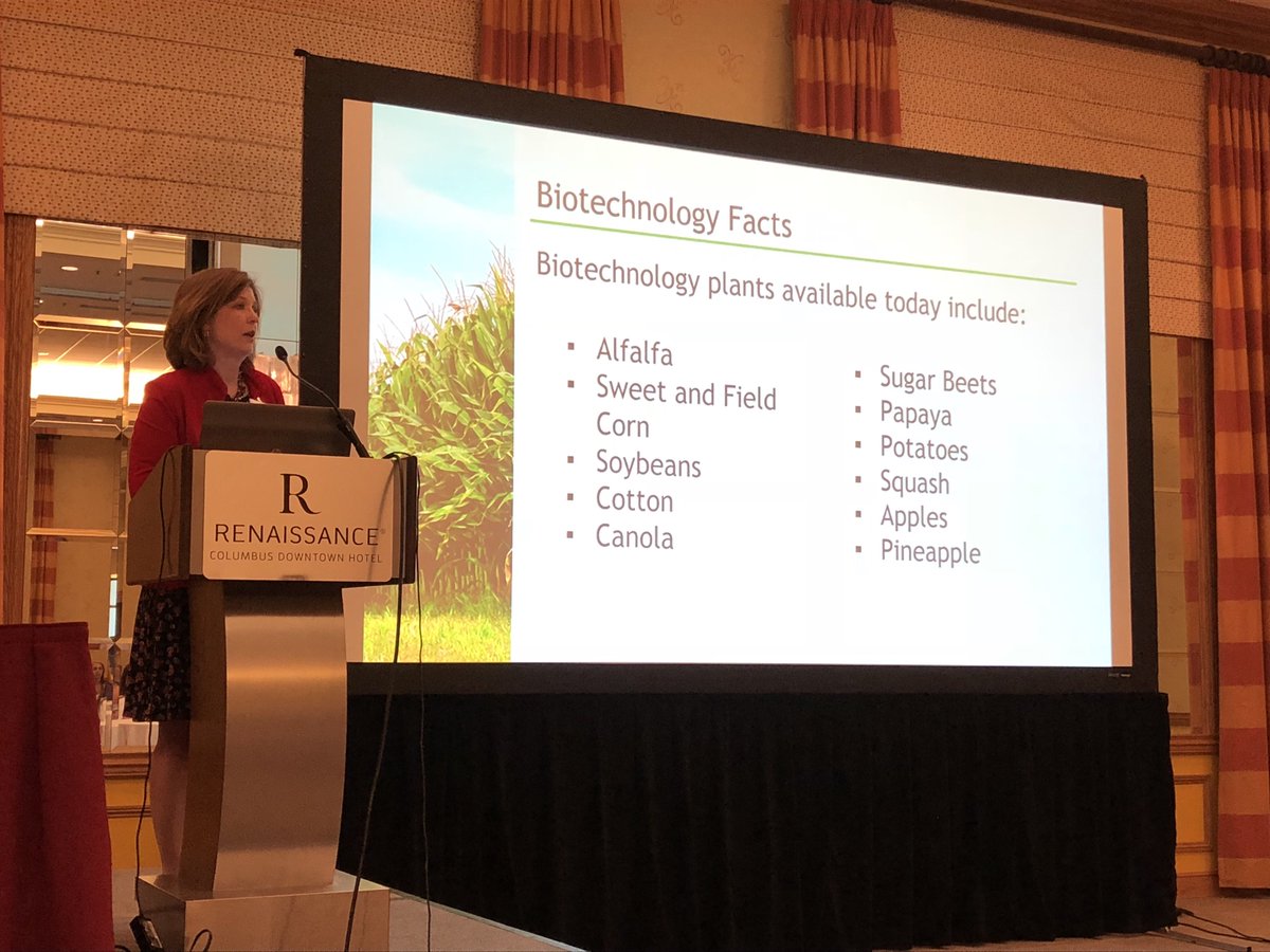carrierd's tweet photo. Good reminder- these are the only foods that are GM on the market. Labeling foods as “non-gmo” when there are no gmo alternatives, confuses consumers. #OAND2018 #RDchat #FactsNotFear #ag https://t.co/3HardQCqNL
