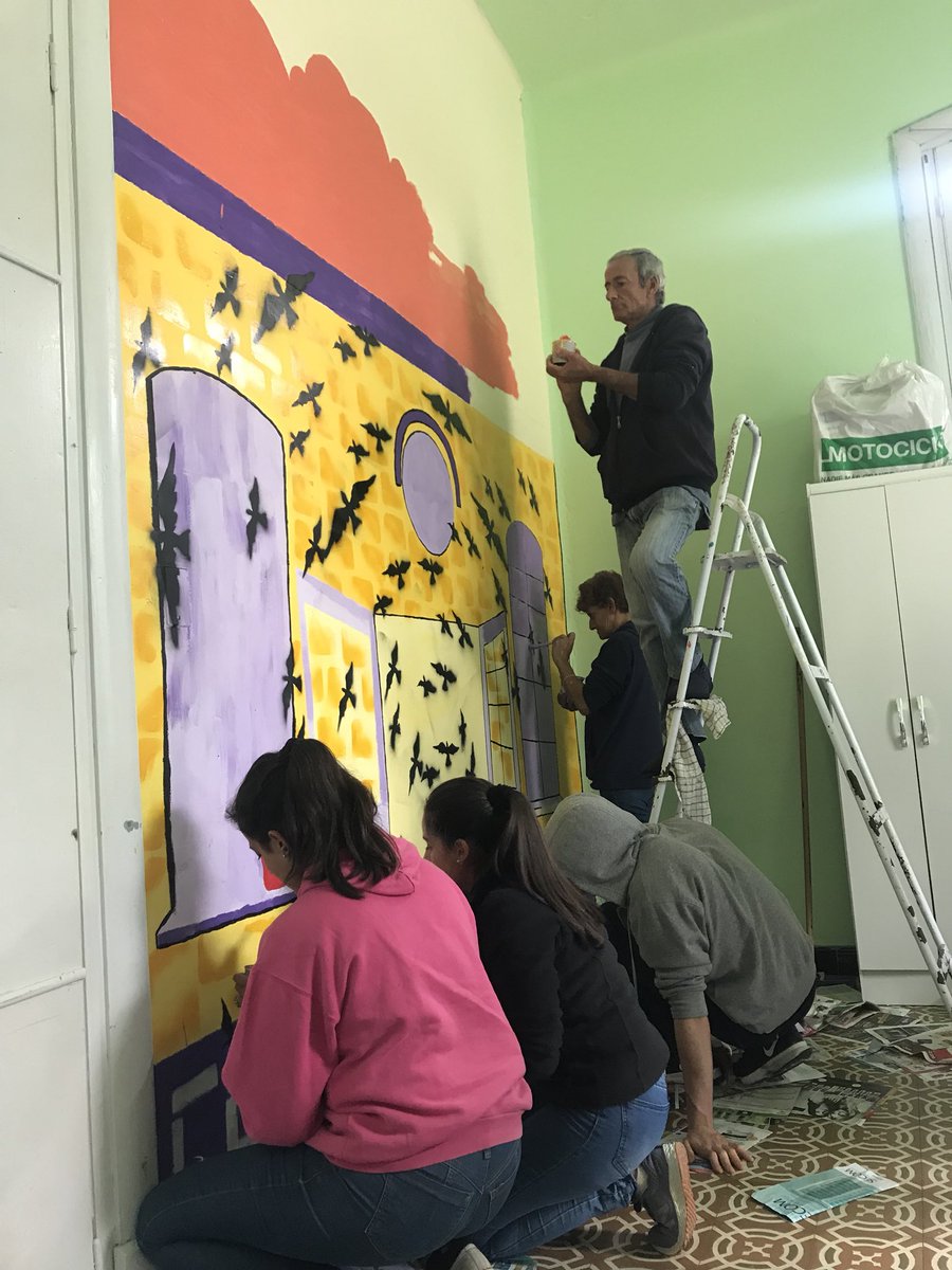 luchonunez07's tweet photo. Pintó mural!!! Muchas gracias a todos los que participaron!!! #AcáEstamos 
@inju_uy @impulsa_CL https://t.co/zetlrQnYTV