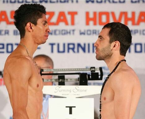 LatinKOprom's tweet image. Pesaje Oficial
Campeonato mundial @WBCBoxing
@reyvargasbox 🇲🇽 54.4 kg 
#CrazyA Hovannisyan 🇦🇲 54.8 kg
#SabadosDeBox @TD_Deportes
📆 12/mayo
🏟 @TurningStone Event Center
📺 11:00 p.m. @MiCanal5 
@cavallmx @PlayboyMX 
@oskuchle