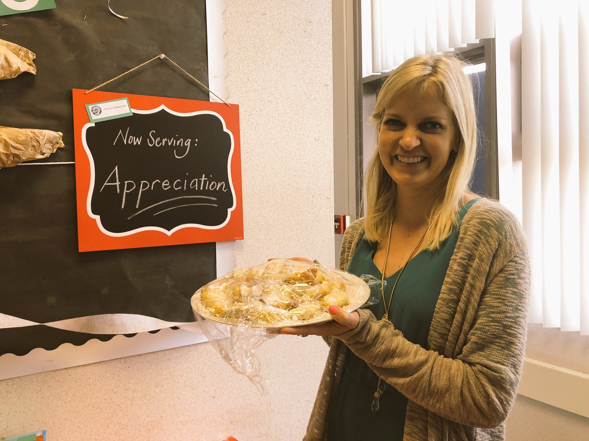 LadyMercer85's tweet photo. So glad to know this woman. From STEAM lessons (hard!) to motherhood (harder!) she has taught me so much and modeled what it is to be a wonderful, fiercely intelligent, and always kind woman. Thank you for everything @MrsJohnsJungle excited for your next adventure! #usdloves https://t.co/J5NERag5M9