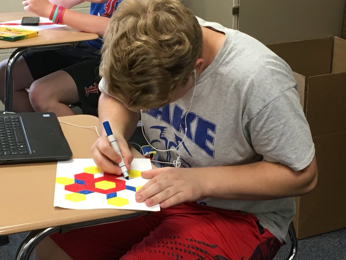 71JackieWolf's tweet photo. Studied tessellations this week in Honors Geometry. Now the students are showing their skills by making their own #greatatlake #gopatterngo #lessonsinaction https://t.co/T2Ctn3JIAP