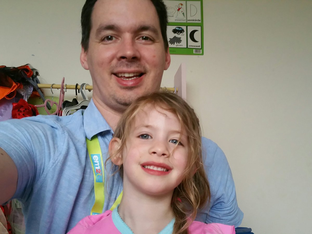 PACPwhite's tweet image. Great to come home to this little terror to remind me that no matter how I do she still loves me, and that she doesn&apos;t care what I&apos;ve done her day is what matters! 

#KeepsMeHumble!