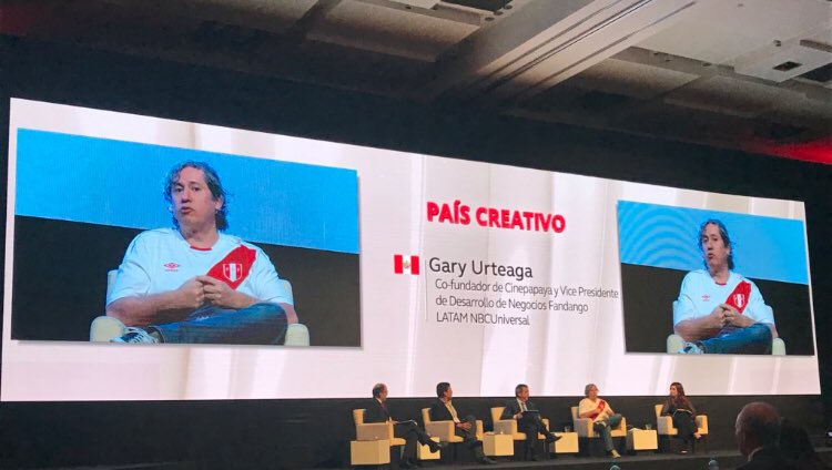 AsepPeru's tweet photo. #ForoBicentenario @urteaga Director de @AsepPeru en panel Perú Creativo, hablando de l importancia de la #formalizacióninversa y #LeyE1D https://t.co/pCLeGvvj3H