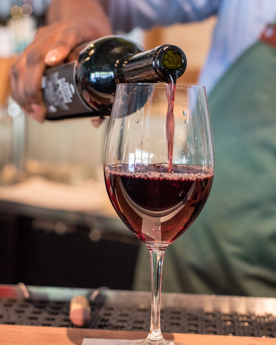 Raise your ✋🏼 if you're in need of a glass of 🍷 right now.
✋🏼
✋🏼
✋🏼
✋🏼
Same. Our Grochau Cellars Pinot Noir Commuter Cuvee is the perfect medium-bodied sip to take the edge off. #MontroseHTX #HoustonTX