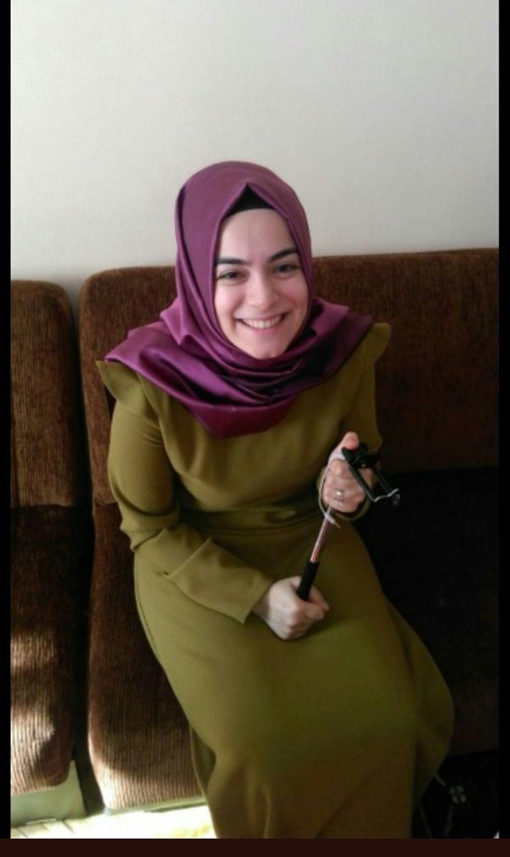 #AfyondaAnneBabayaİşkence

İzmir'de de 3 AYLIK HAMİLE BİR KADIN TUTUKLANDI.

MELTEM GÜNEY

Daha önce iki defa düşük yaparak bebeğini kaybetmişti.

Riskli hamilelik geçiren bir kadın nasıl koğuşta yaşayabilir?

<a href="/ATuncayOzkan/">Tuncay ÖZKAN</a> 
<a href="/barolar/">Türkiye Barolar Birliği</a> 
<a href="/izmiraktivist/">İzmirAktivistGrubu</a>