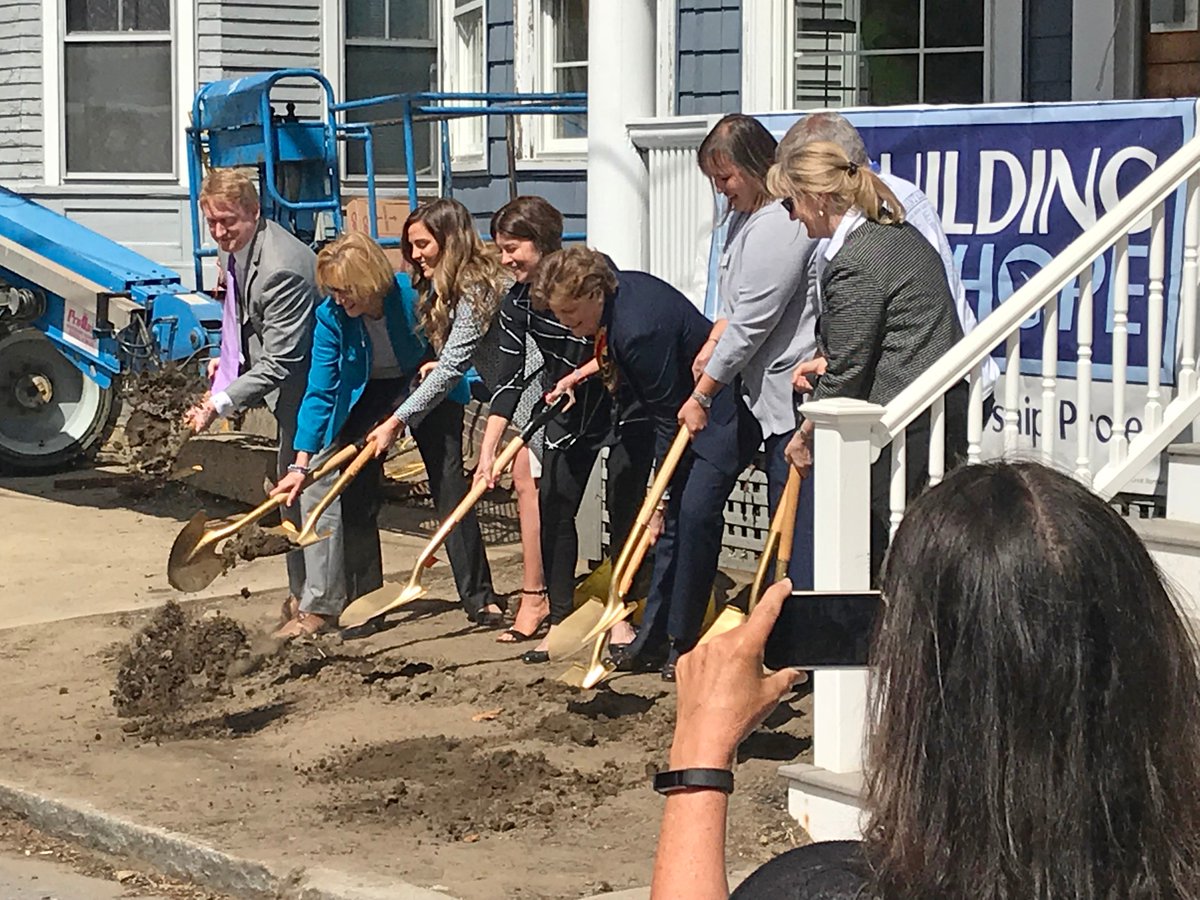 BuildChapman's tweet photo. Today we celebrated the #groundbreaking for @BldgOnHope's project with @_CCCNH! We are so proud and excited to support these amazing organizations. #construction #support #NewHampshire @WarrenstreetArc https://t.co/urD8c865NB