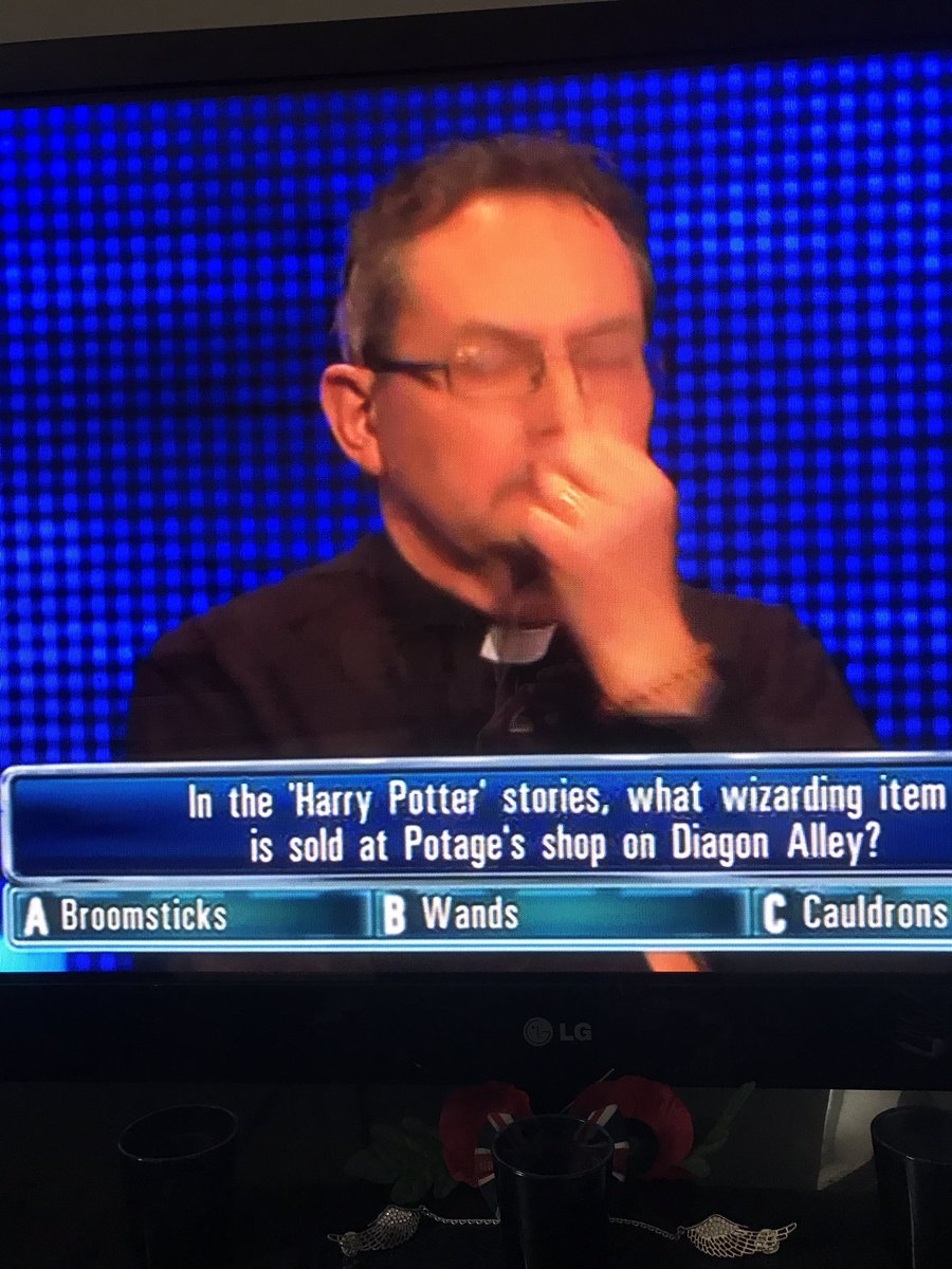 JamesSeingier's tweet photo. @ITV @ITVChase Is it just my bad sense of humour but is it not funny and wrong that these 3 questions were asked to a vicar? 2 scientific ones (one that contradicts the "Adam n eve") and one bout wizards n witches 😂 (p.s I caught him doing the most apt facial expressions!) https://t.co/yxOgZEc2Pn