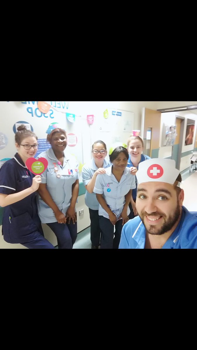 ClaireCrane123's tweet photo. D4 celebrating nurses day 😊 https://t.co/4iohMQB3Ss