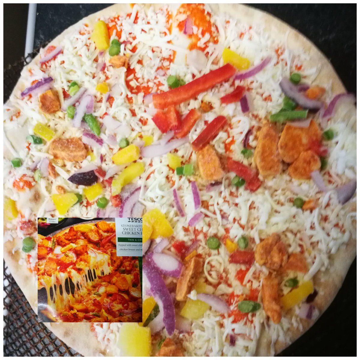 foofightersue's tweet photo. @Tesco your sweet chilli chicken pizzas are the best but seriously lacking in chicken especially compared to the picture on the box! #whereismychicken https://t.co/W66Mlt145M