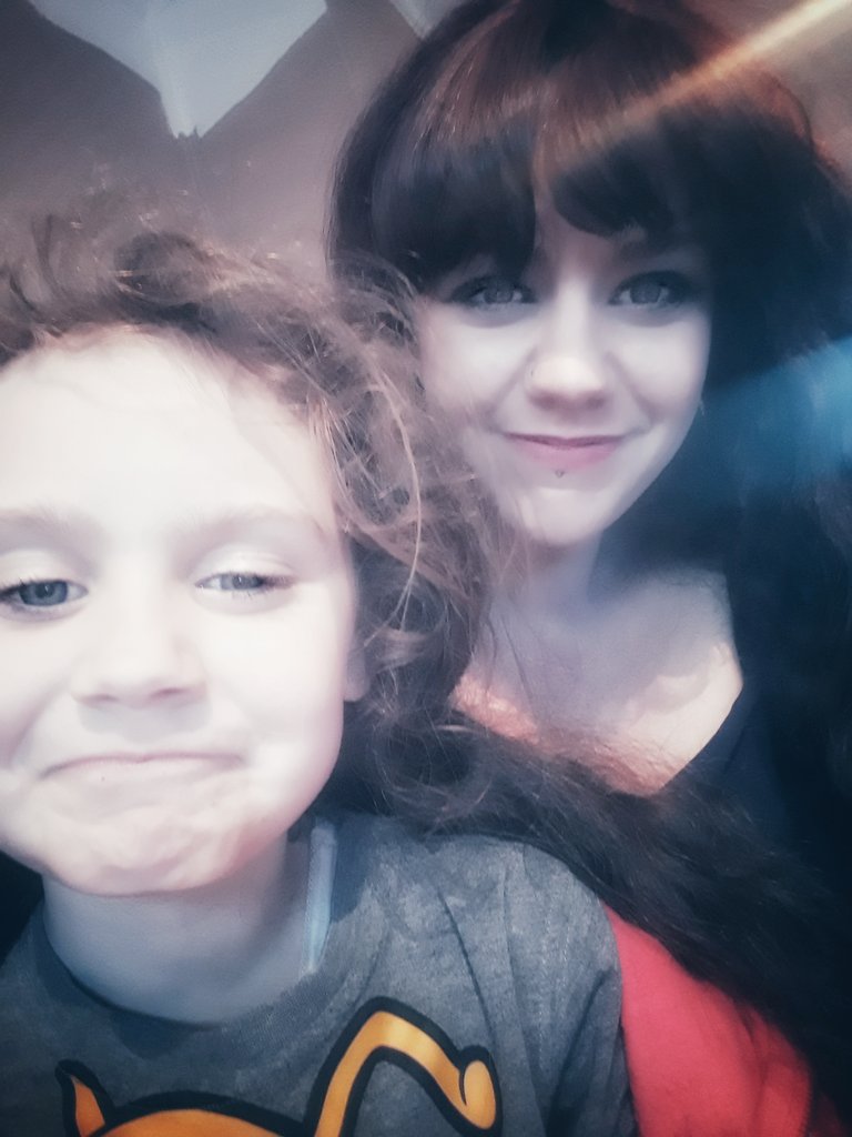 steff_travers's tweet image. Home to all the cuddles!! 💜