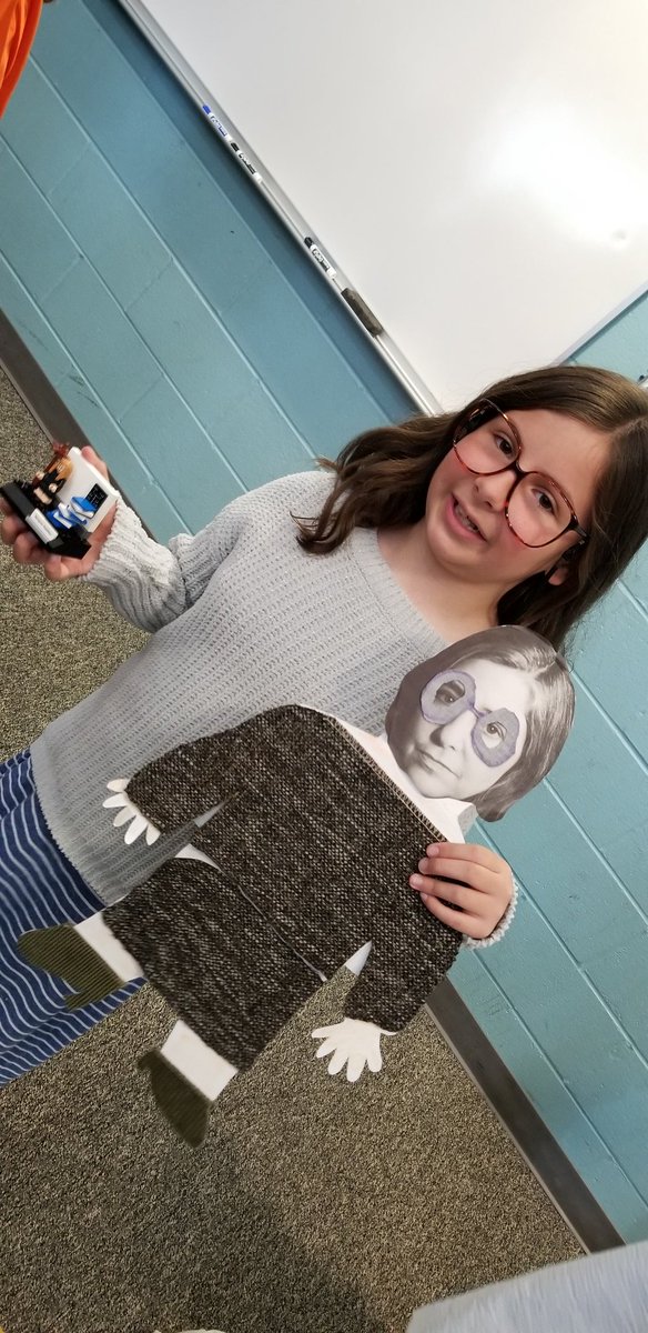 davEDglenn's tweet image. Its wax museum day @CastleHayneES and I could not be prouder of my own little scientist choosing Margaret Hamilton. 
@marghamilton11 @NASA @trevortodd22 #NHCSchat #CHEShc #apollo #computerscience #girlsinSTEM