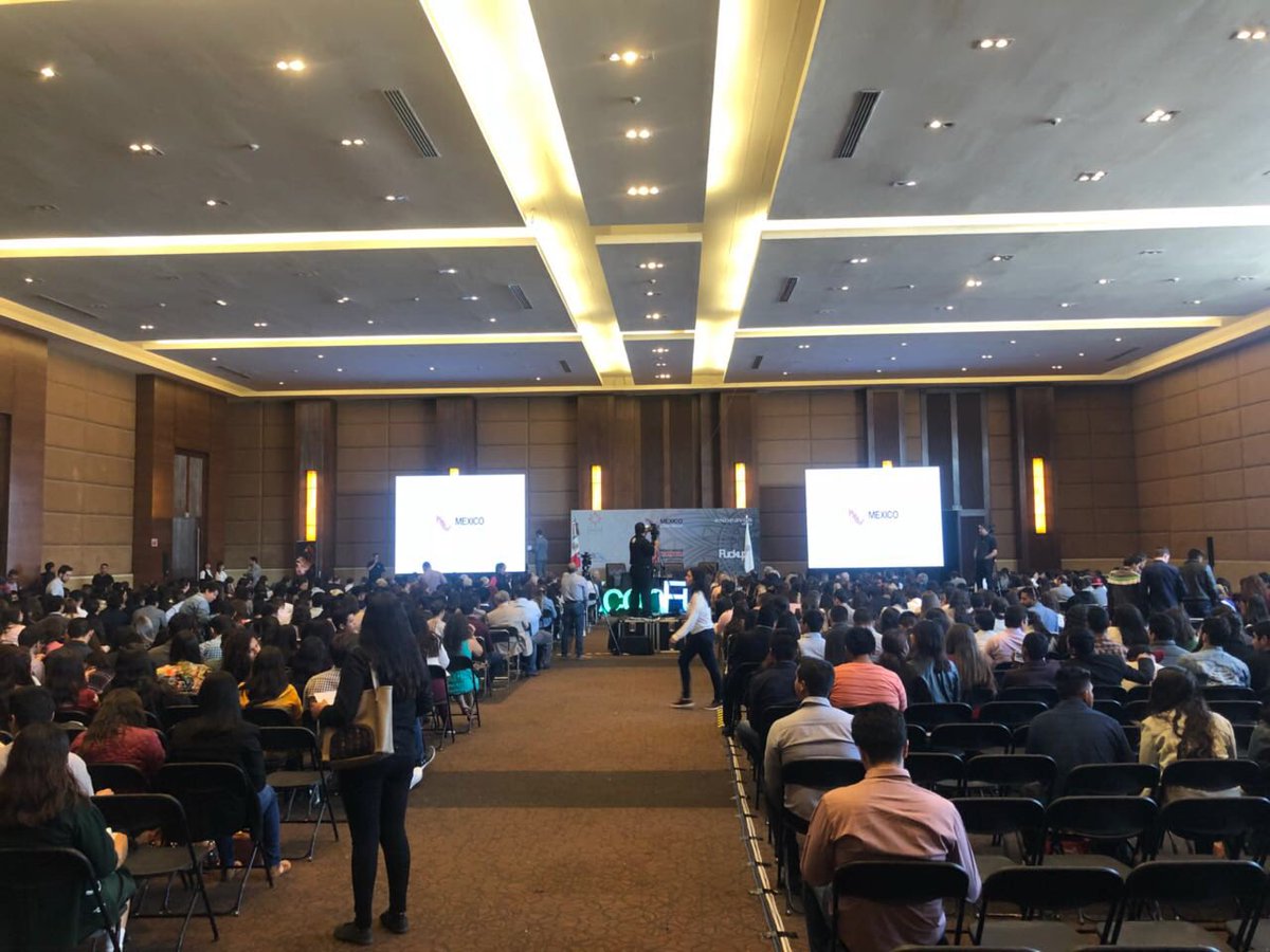 Sigue en vivo la transmisión de #MxConFuturo en #León facebook.com/MxConFuturo/vi… con #JuanIgnacioGallardo #AlonsoCastellot y @ericktvazteca en <a href="/CasadePiedraOf/">Casa de Piedra</a> @COPARMEX_LEON