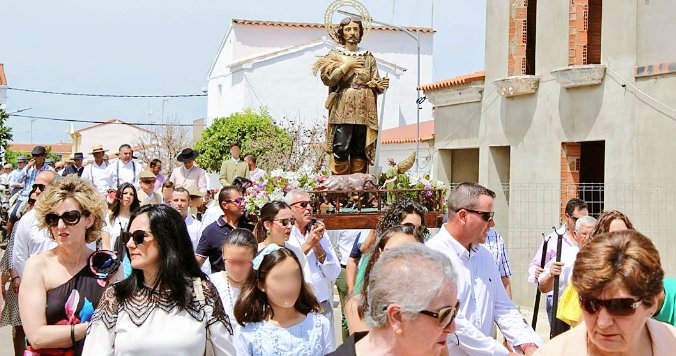 Edusordo79's tweet photo. 📌Valdivia ya está lista para celebrar las Fiestas de San Isidro Labrador
#Valdivia #Badajoz #Extremadura #ADEVAG
https://t.co/L26scZS5sT
Vía: @Extremadura7D https://t.co/kG6K4pPHtg
