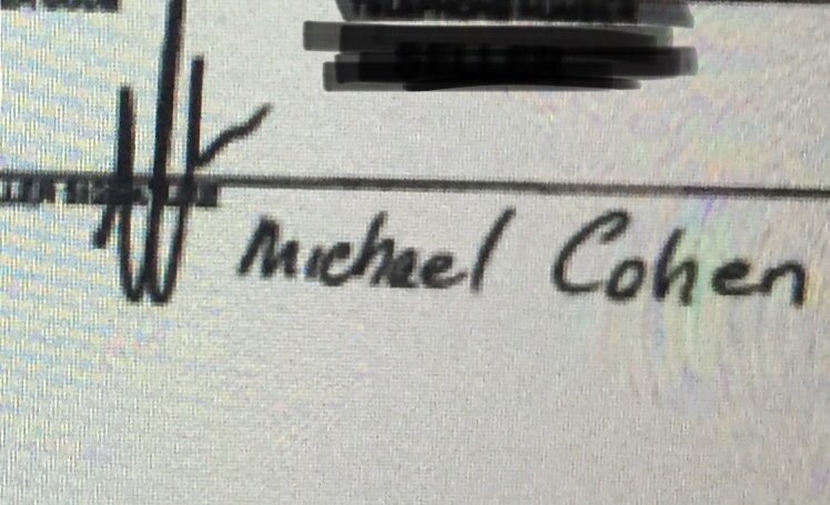 HeatherMTVnews's tweet photo. Going through an enormous file of #Trump/Cohen #documents. #Fraud appears to be this firestorm casting horror on this duo, & it canโt be reversed #WallOfProtection #corruption #Boom๐ฅ @donlemon @andreaCNN @brookebcnn @ChrisCuomo @JayMcMichaelCNN @david_gergen @TomVerni @DanRather https://t.co/LyNbaJtaTm