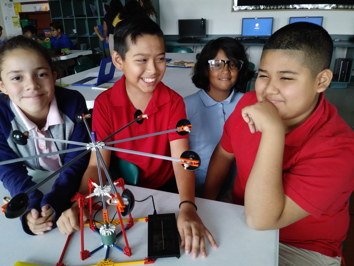 crkshanks1221's tweet photo. MrsKs inventors create and build original engery colectors! @GTEtoucans @Champs4Learning https://t.co/ZcwaOf1BXU