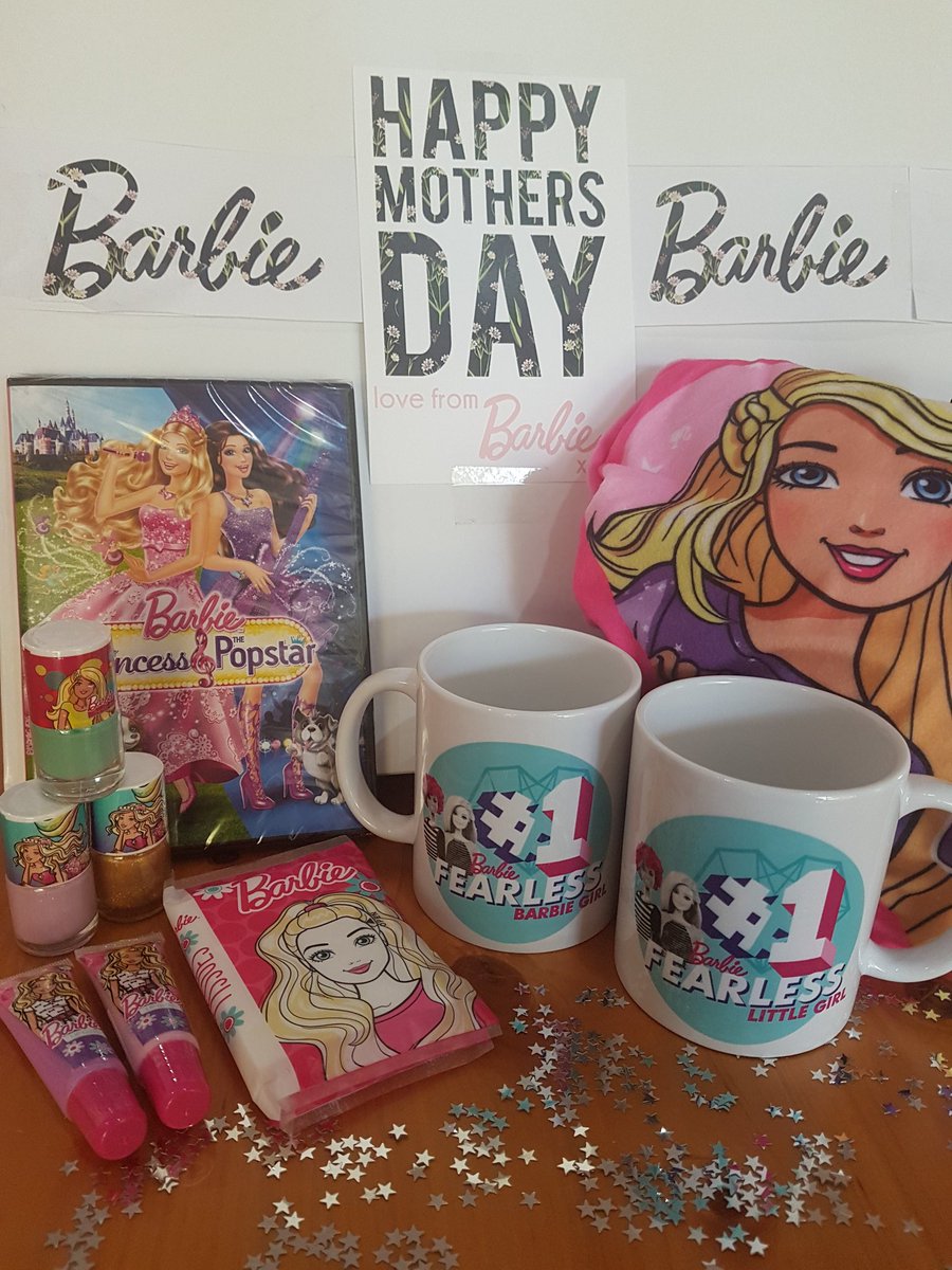 LisaTrollip's tweet image. An early Mother's Day surprise delivery from Barbie! So special to be spoilt and can't wait to share hot chocolate in our new Barbie mugs! #momblogger #blogdrop #Barbie #MothersDay #Barbiegirl #mommyandme