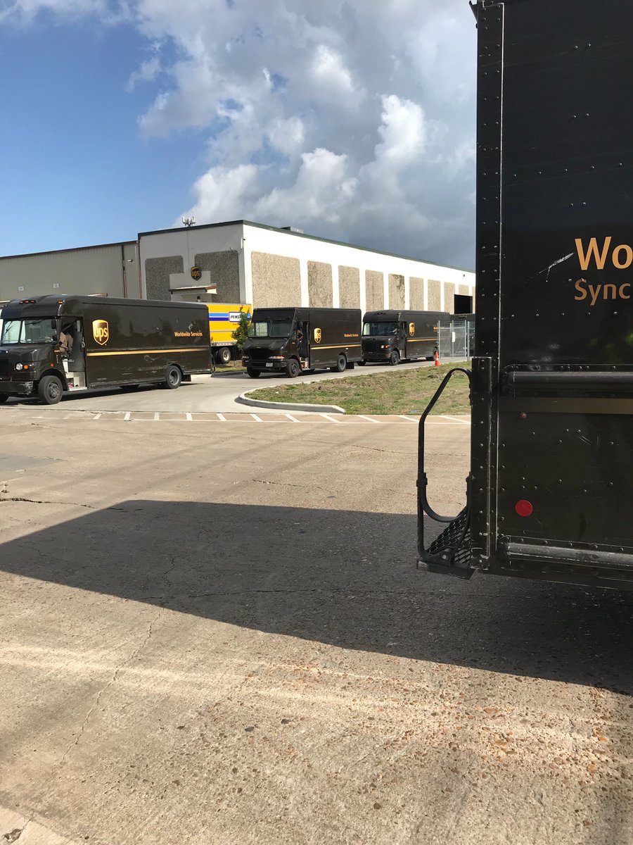 Pasadena Center- Intersection observations- safety first! It’s starts with you!! The Same way you come in to work. Is the Same way you go home to your loved ❤️Ones 😊