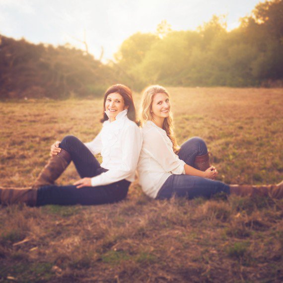 Talk about a GREAT #MothersDay present!! Thx to @thelushlifeny for including us in <a href="/MarthaStewart/">Martha Stewart</a> story on Mother/Daughter #winemakers!! bit.ly/2KaIaG3