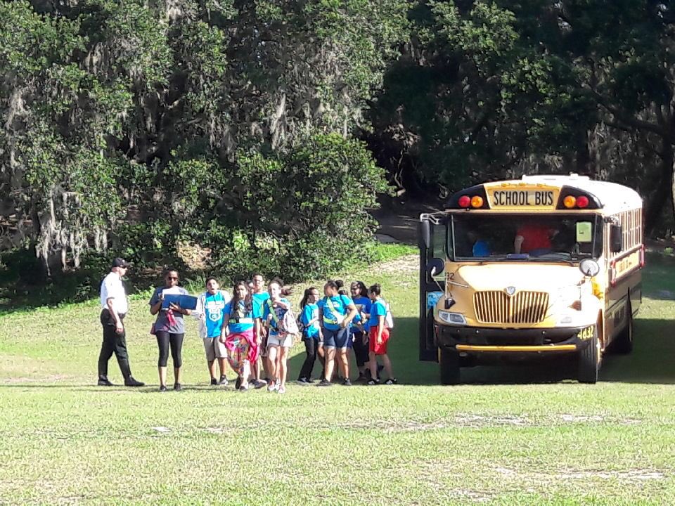 SafetyHCPS's tweet image. It will be a day of fun for our 5th grade safety patrol students. More than 4,000 students will enjoy trails, hotdogs, snow cones &amp;amp; performances/demos made possible by @AAAFlorida @HCPSoperations @ArtsCouncilHC @HCSOSheriff @HillsboroughFL agencies. #FridayFun @HillsboroughSch