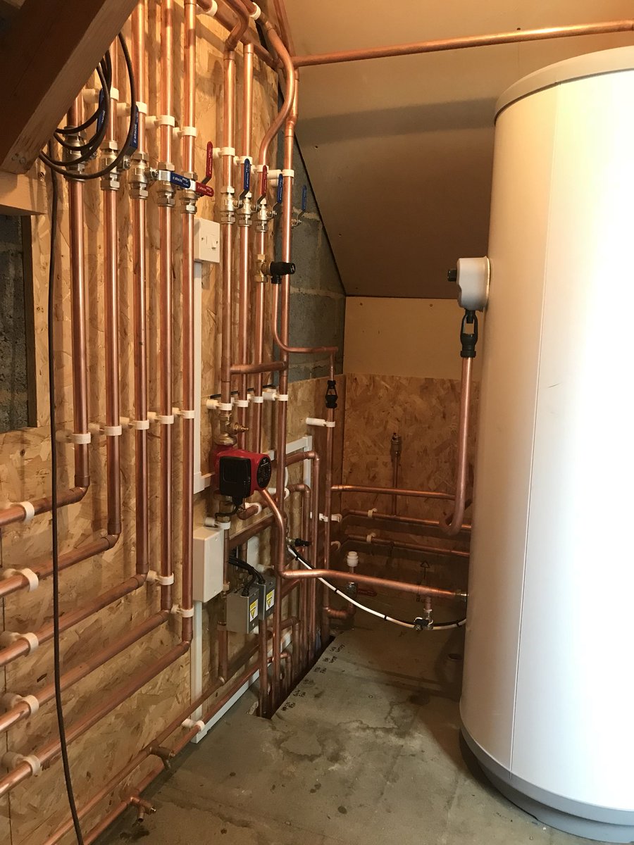 cjrplumbinguk's tweet photo. Busy couple of days with @CambridgeHTG converting open vented hot water to a pressurised hot water cylinder in #Cambridgeshire https://t.co/aFjto4uvTw