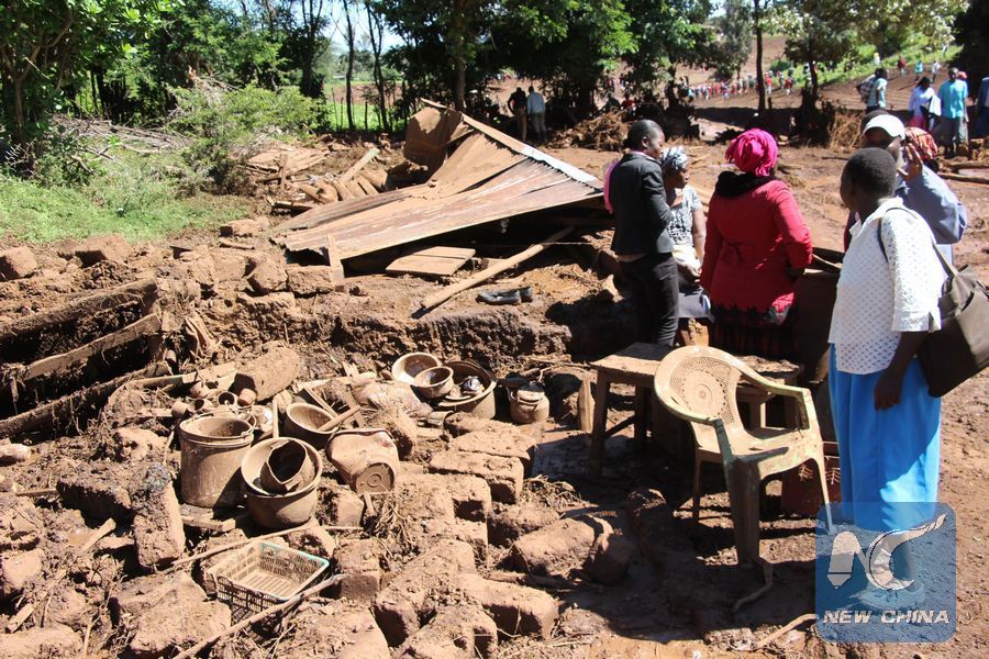 XHNews's tweet photo. A somber mood has engulfed Kenya as a flood tragedy has so far claimed at least 44 lives https://t.co/NwjZ69Ay0h https://t.co/VuFCCwejst