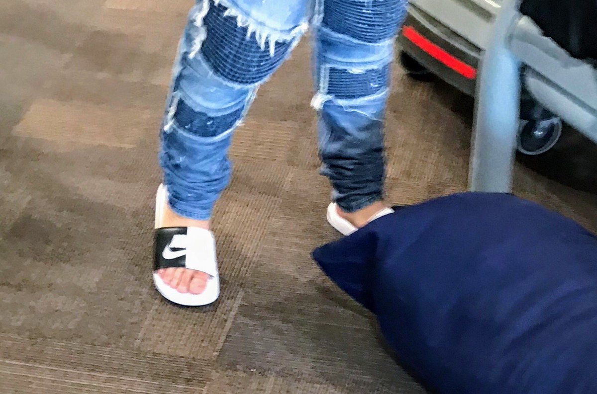 Peefeet1's tweet photo. Peefeet Friday

#PFF
#peefeet https://t.co/L3RtKPredg