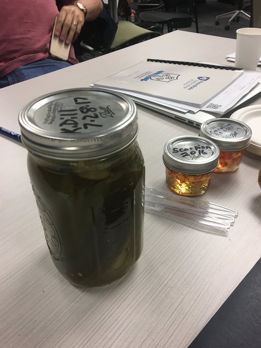JustStormy's tweet image. We were talking about Scoville units the other day, and one of our @PSUScience faculty members set up a taste test #ebta14 #situatedlearning