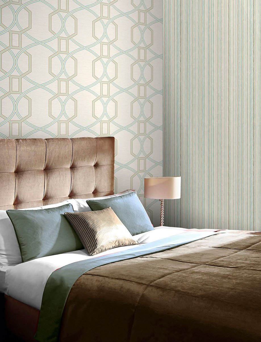paperpartnrship's tweet image. Add some design flair to your home with this match made in heaven! Meet our new Coleton and Milne Stripe #wallpapers, both in aqua &amp;amp; linen, from our new Highbrook collection #fridayfeeling #interiordesign buff.ly/2pGbOuX