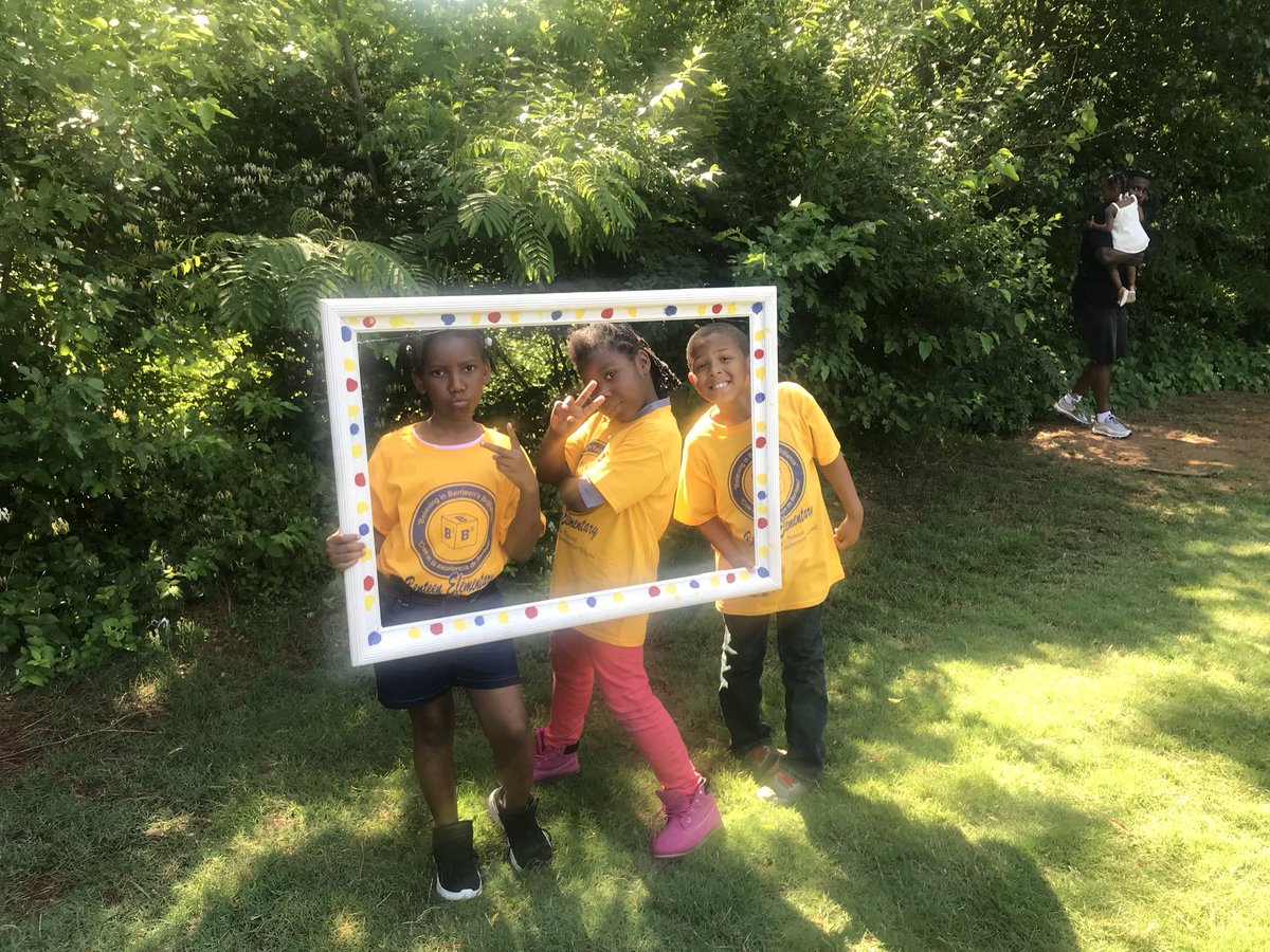 SJofDecatur's tweet photo. #StJamesLodge4PrinceHallMasons #BenteenOle #HappyFieldDay @APSBenteen @Benteen_PE https://t.co/idCbH8kd1J