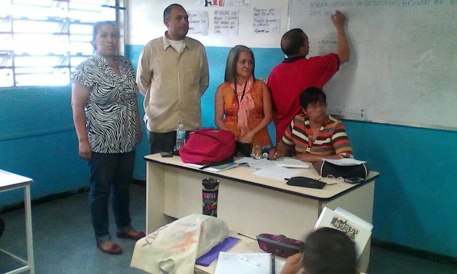 LSOTOIF2023's tweet photo. Reunión de organización y planificación de directores, supervisores y Coordinador clifp - Parroquia Antimano. @ZonaEducativaDC @MPPEDUCACION @JauaMiranda @javierojasmo @eugeniapinero @MPPEFormacion @GipsyGastello https://t.co/sTSGaSNL9F