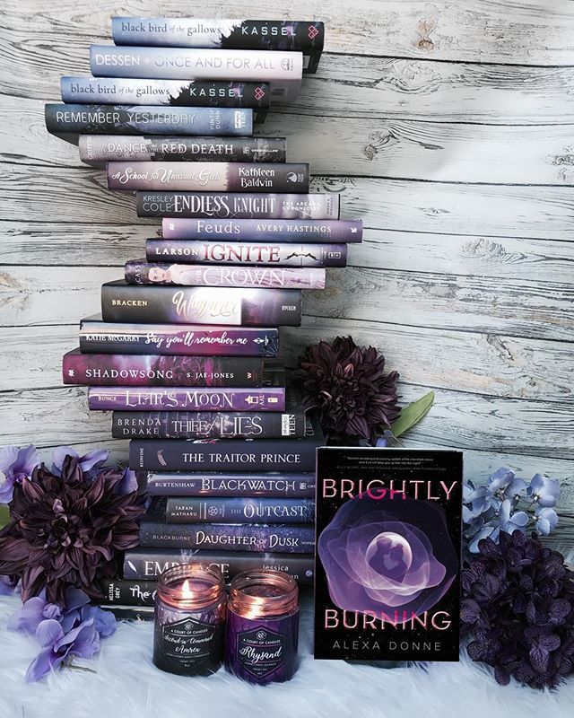 💜💕💜GIVEAWAY💜💕💜
.
Jane. Eyre. In. Space. .
Brightly Burning by <a href="/alexadonne/">Alexa Donne ~Updates Only~</a> is kinda dystopian, kinda sci-fi, totally swoony space romance about a girl who boards a mysterious space ship to become a governess. When she gets there, she realizes a fe… ift.tt/2jSZCnb
