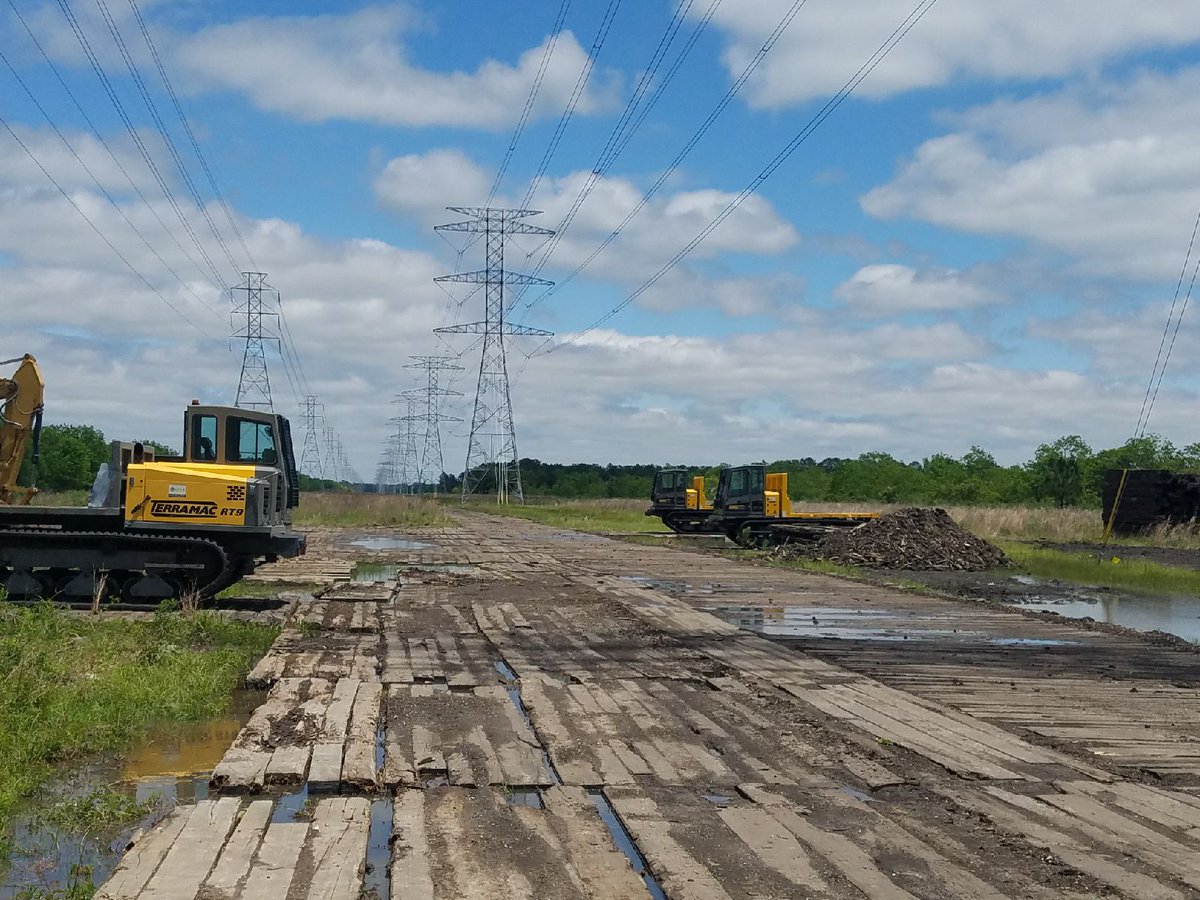 TerramacUSA's tweet photo. Photo share from the pipelines in Texas. Three Terramac RT9 units being used for hauling mats. #CrawlerCarriers #PipelineEquipment #MatHauling https://t.co/DLdWOw9P7Z