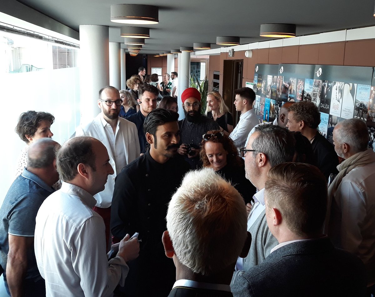 STUDIOLEQUIPE's tweet photo. #LucBossi, #KenScott, @danushkraja
& #GenevieveLemal at @Festival_Cannes !!!
@BereniceBejo @gerardjugnot @ErinMoriarty_ @RealBarkhad @AbelJafri
@RomainPuertolas @BrioFilms @ScopePictures @LRCF6204 @RIAZtheboss @SonyPicturesFr
@TheFakirFilm
#Postproduction #STUDIOLEQUIPE https://t.co/h0lnk4GGaF