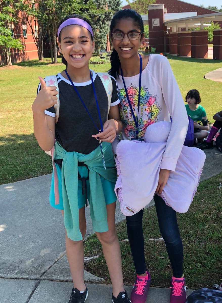 HillsideES's tweet photo. Welcome back from the @GeorgiaAquarium overnight trip! Loving the learning experience! #hesjourney #funtimes #5thgradeexperience @FultonCoSchools @CJ_FCS_NELC https://t.co/XvLP08mt6o
