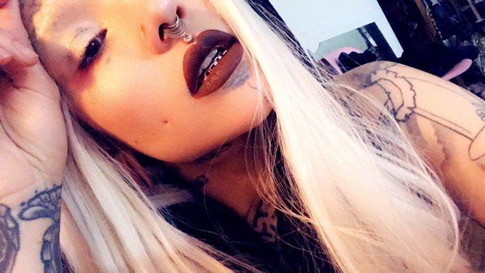 all the young bitches wanna fuck a gold mine https://t.co/e1GTH6V5Nc<a href="/tag/onlyfans"class="tags"><span>#onlyfans</span></a>